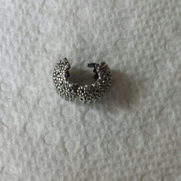Pandora Sparkly Clip Charm - Picture 3 of 7